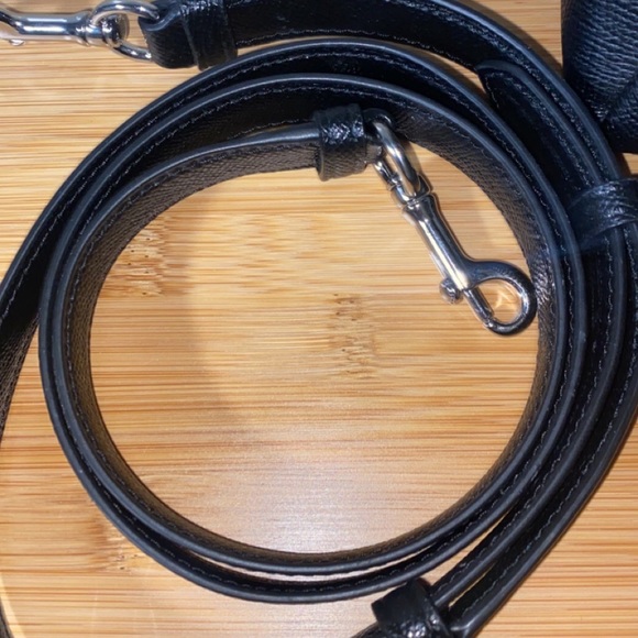 COACH black purse (like new) medium size - Picture 14 of 14